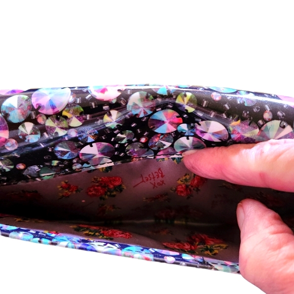 NEW BETSY JOHNSON CROSSBODY - Picture 3 of 4